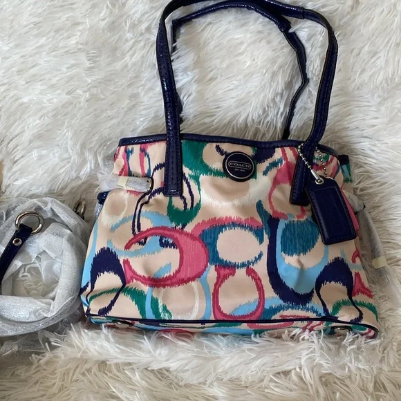 Bundle of two brand new coach bags - Picture 3 of 8